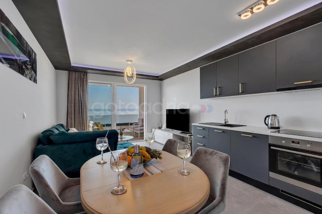 Luxury Seaview Apt Luki - Free Parking Makarska Kültér fotó