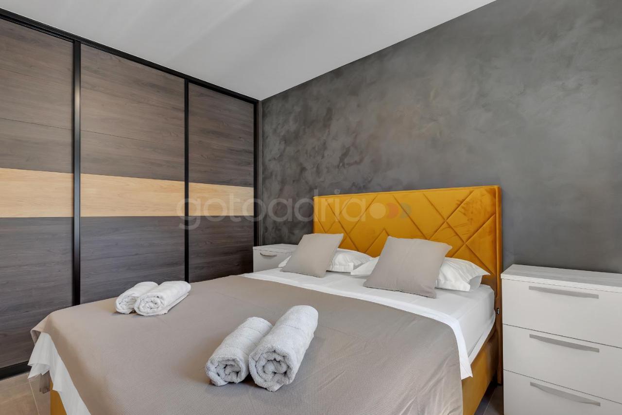 Luxury Seaview Apt Luki - Free Parking Makarska Kültér fotó