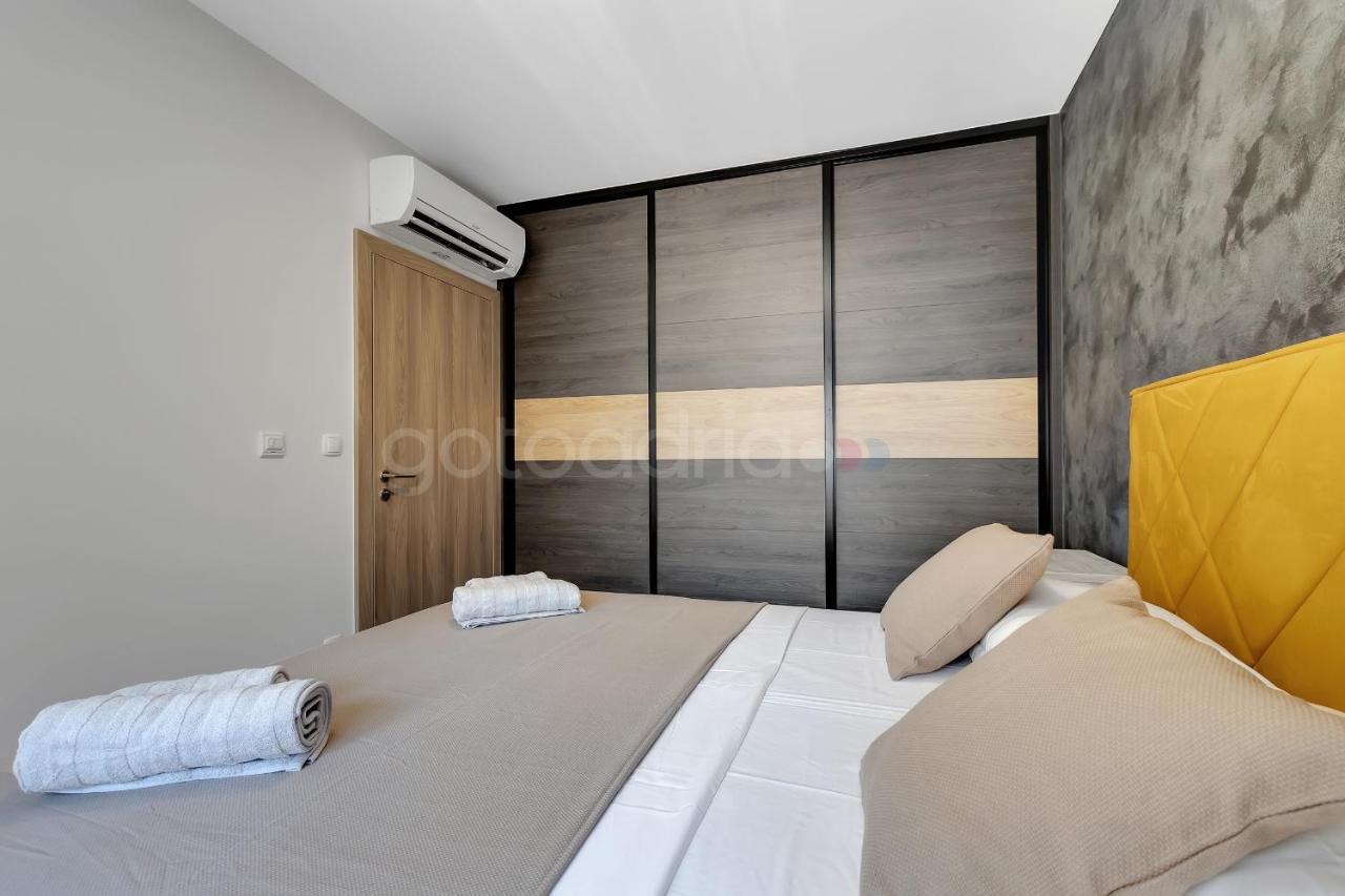 Luxury Seaview Apt Luki - Free Parking Makarska Kültér fotó
